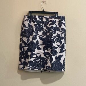 Work skirt with floral design